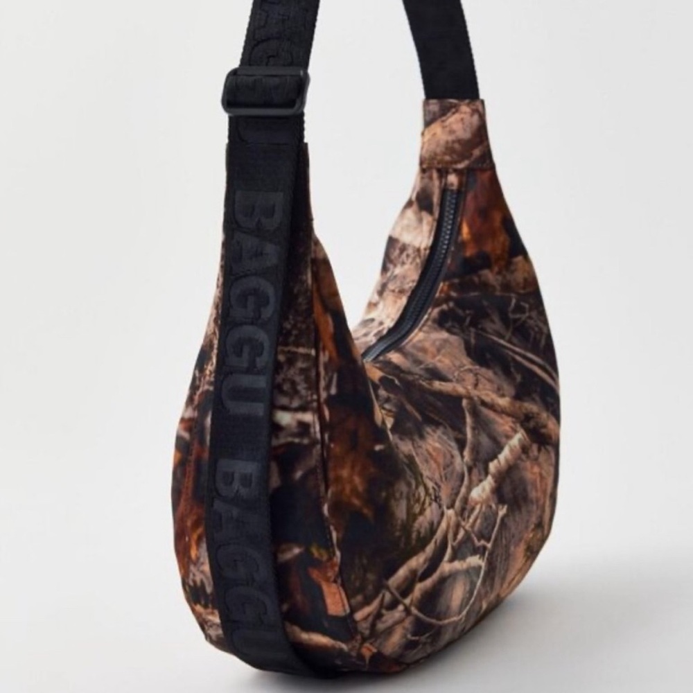 BAGGU Medium Crescent Bag - Photo Forest Pattern Crossbody Bag NWT
